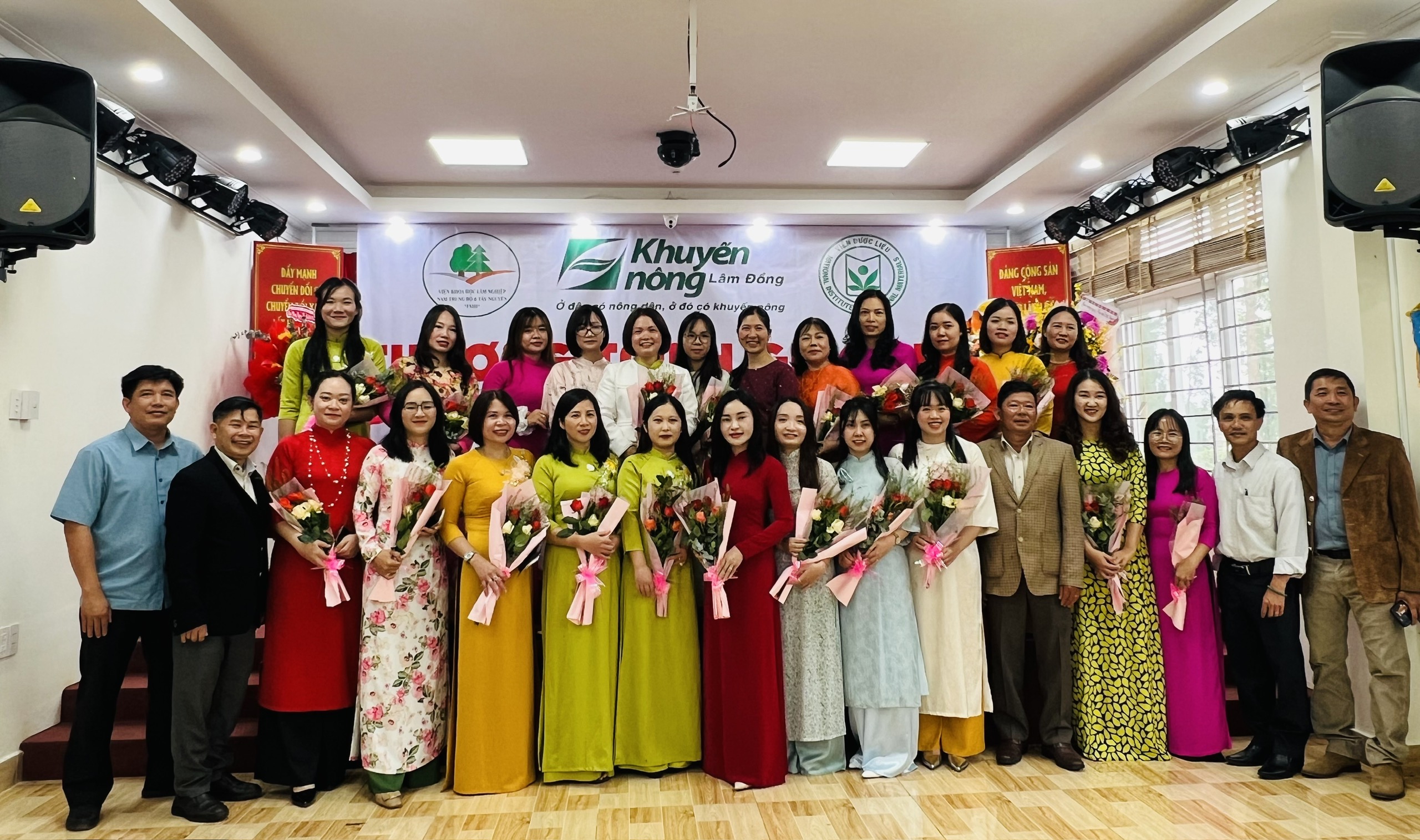 CHƯƠNG TRÌNH GIAO LƯU CHÀO MỪNG KỶ NIỆM 95 NĂM NGÀY THÀNH LẬP HỘI LIÊN HIỆP PHỤ NỮ VIỆT NAM (20/10/1930 – 20/10/2025)  h1